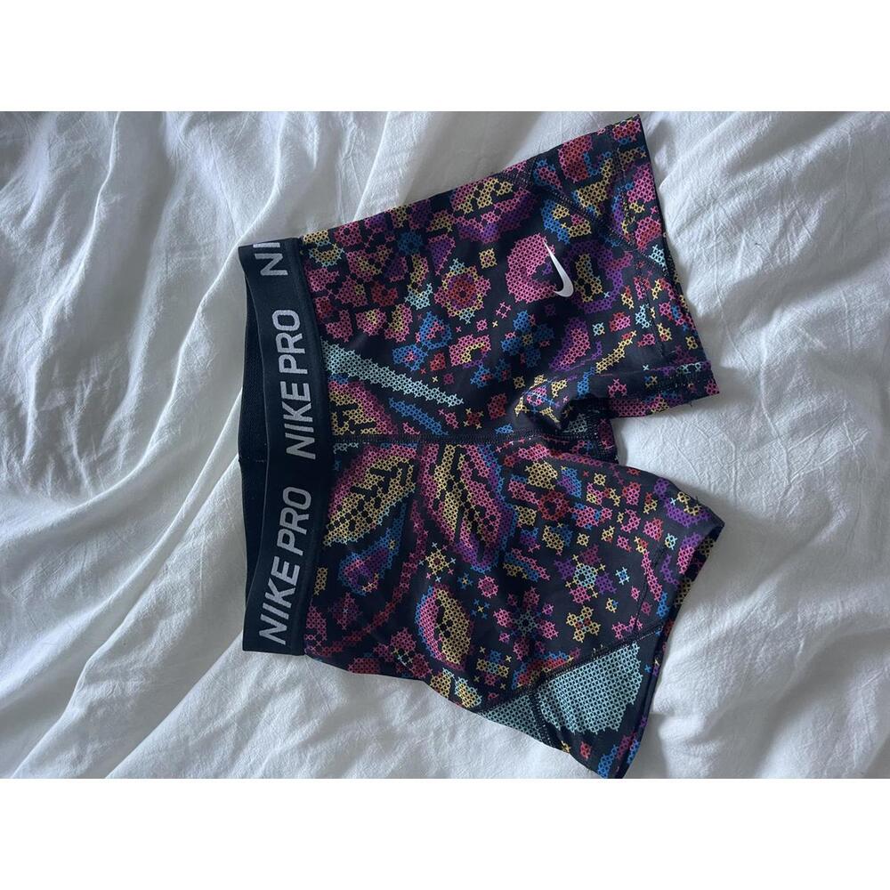 Girls Nike Pro spandex